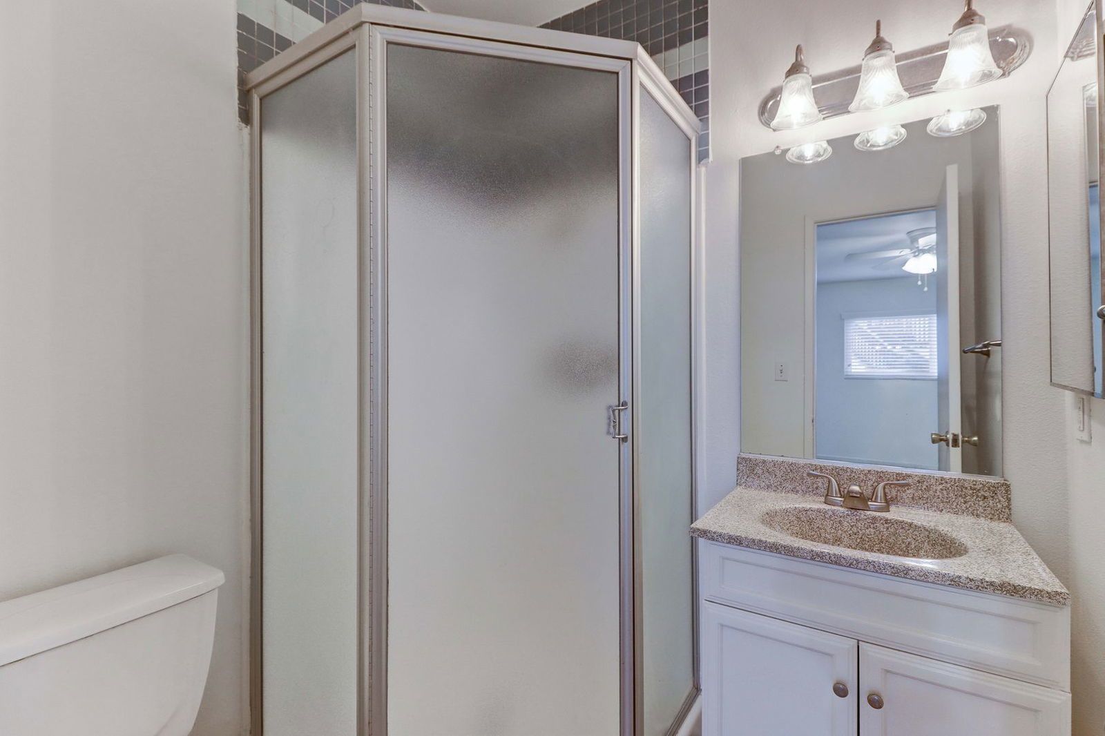 Two bedroom, 2 bath unit in San Clemente, close to Linda Lane property image