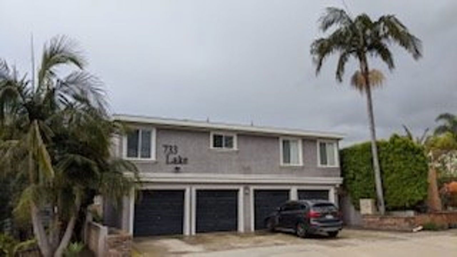 One bedroom two story townhome style apartment in Huntington Beach property image