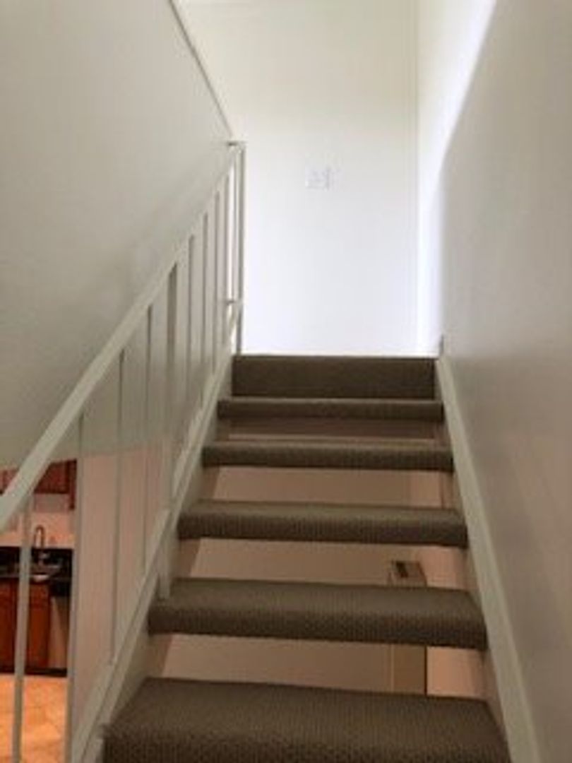 One bedroom two story townhome style apartment in Huntington Beach property image