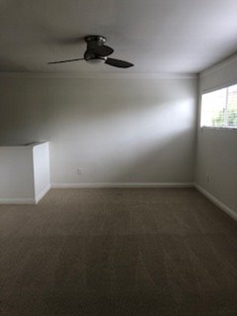 One bedroom two story townhome style apartment in Huntington Beach property image