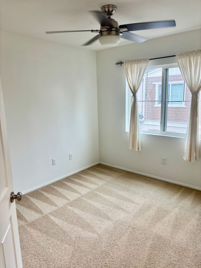 1965 Oakwood property image