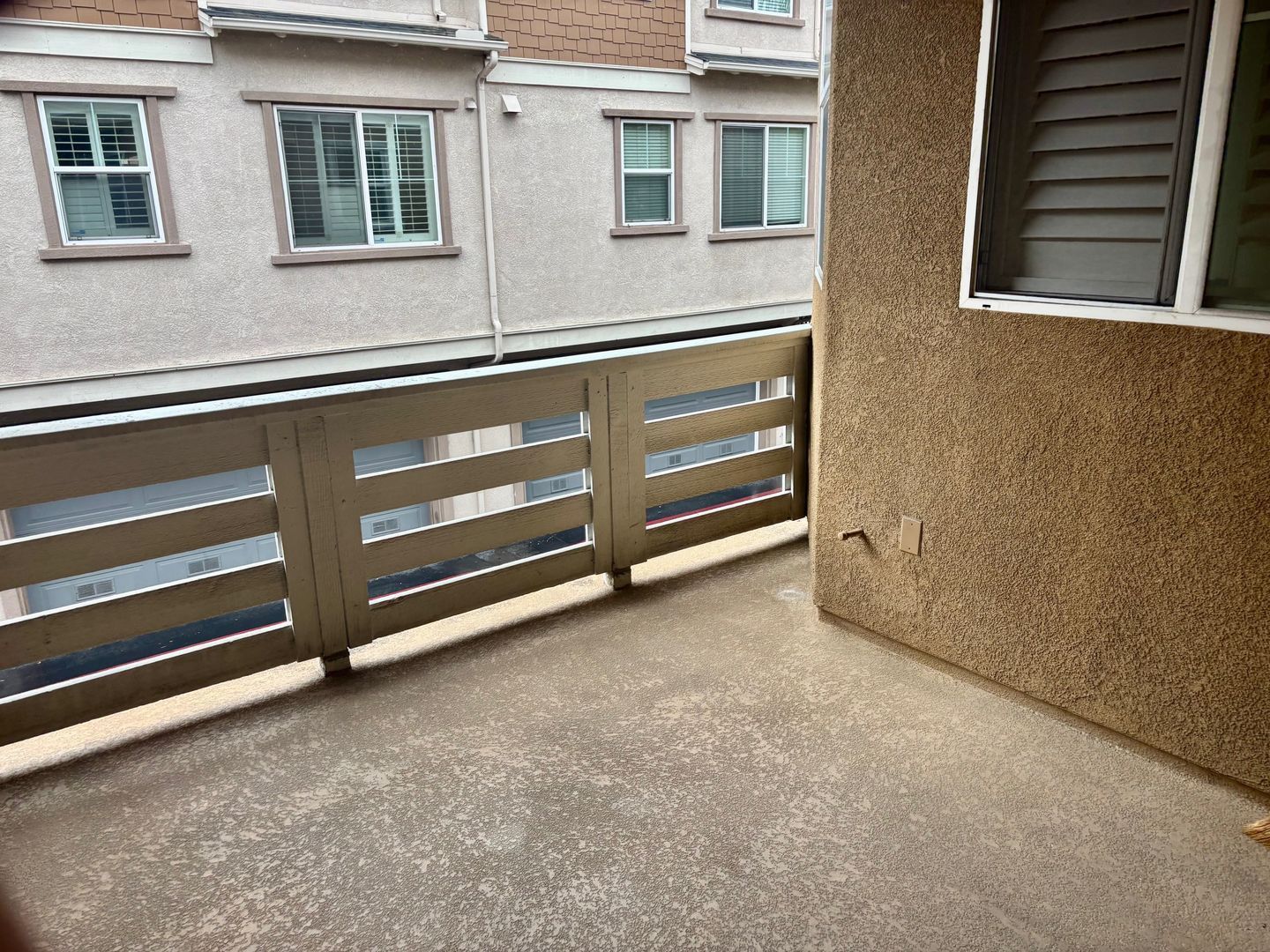 1965 Oakwood property image