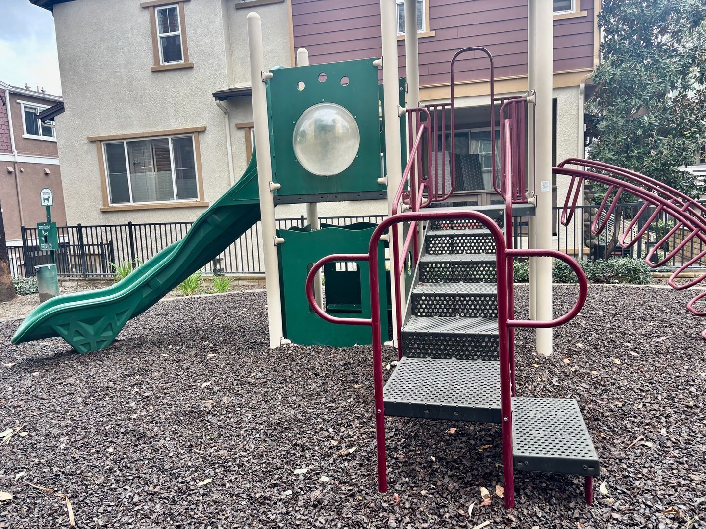 1965 Oakwood property image