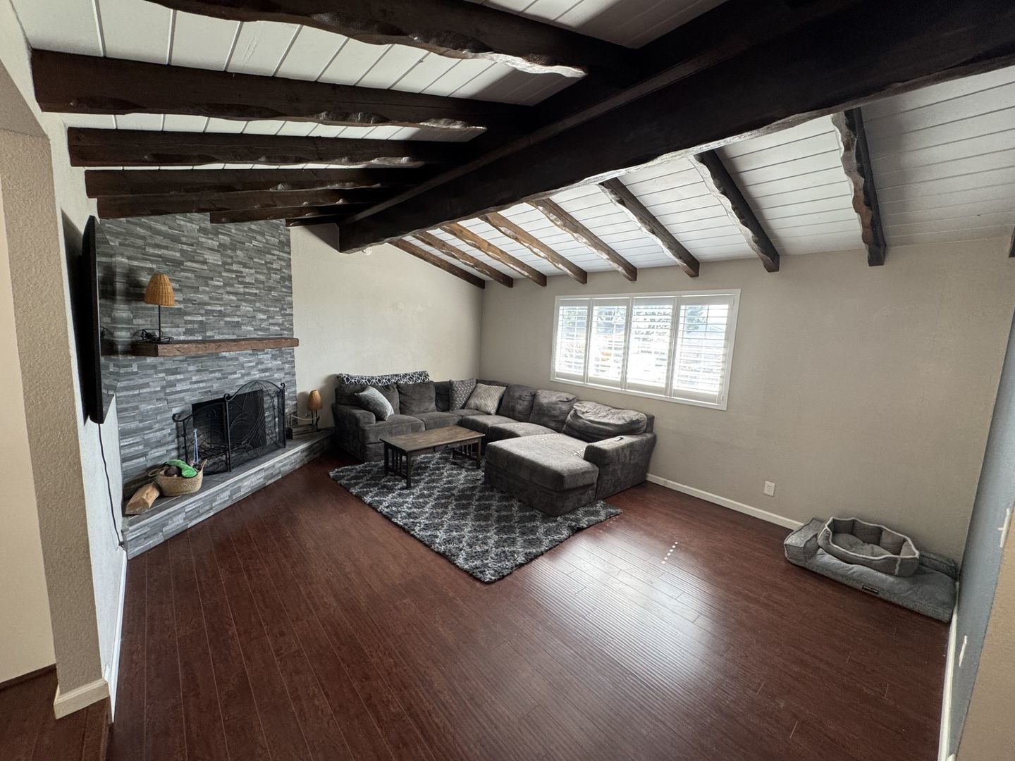 3 Bed, 2 bath Single story Norco home with Incredible view for lease property image