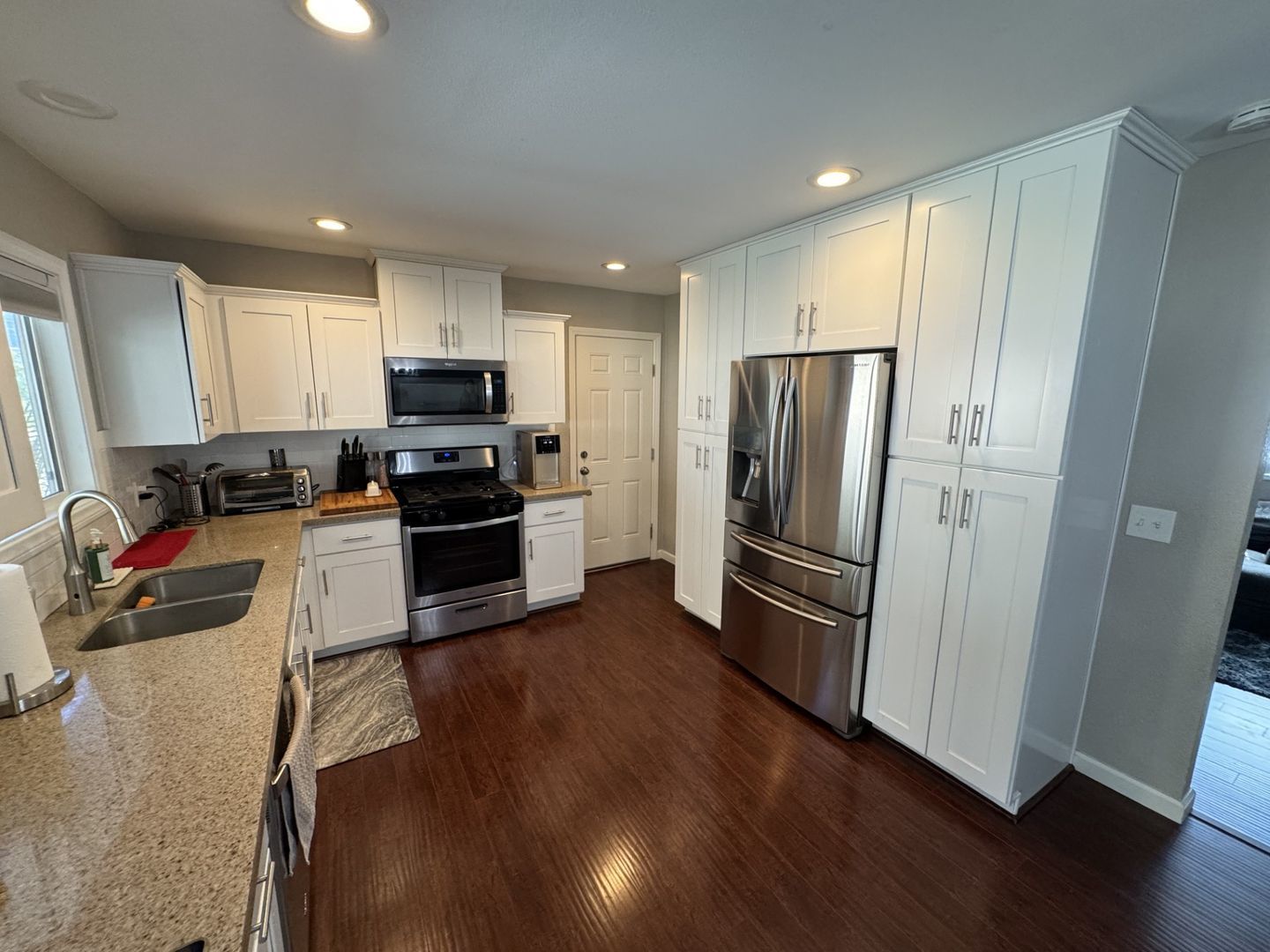 3 Bed, 2 bath Single story Norco home with Incredible view for lease property image