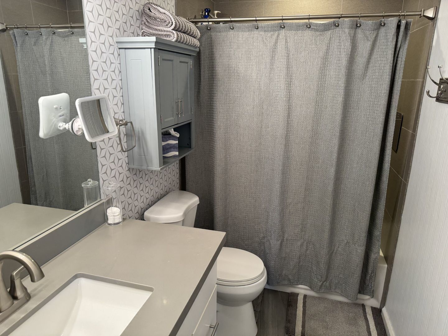 3 Bed, 2 bath Single story Norco home with Incredible view for lease property image